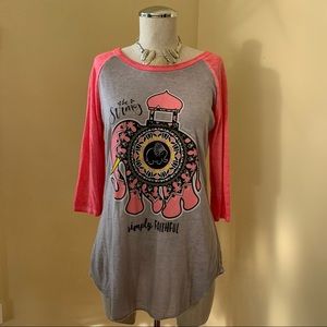 😀2/$20 Simply Southern BE STRONG T-shirt